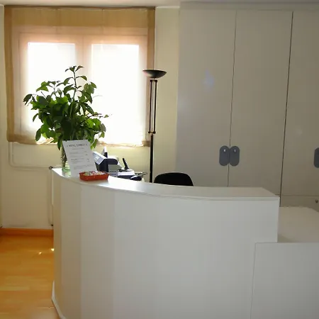 Bcnstop Sagrada Familia Aparthotel Barcelona