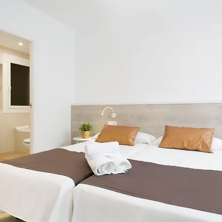 Aparthotel Bcnstop Sagrada Familia 4*