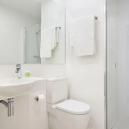 Aparthotel Bcnstop Sagrada Familia 4*