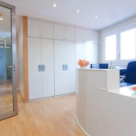 Bcnstop Sagrada Familia 4*