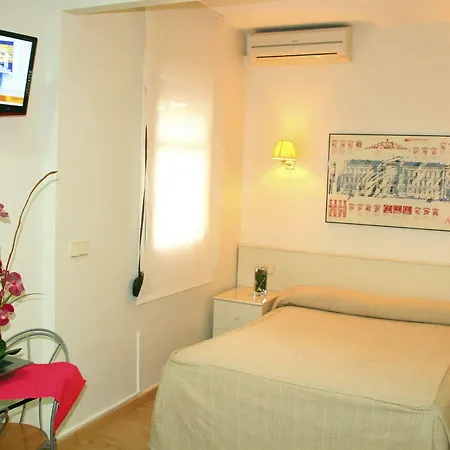 Bcnstop Sagrada Familia 4* Barcelona