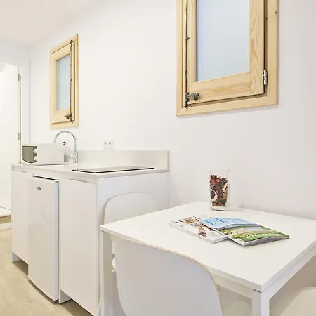 Aparthotel Bcnstop Sagrada Familia 3*